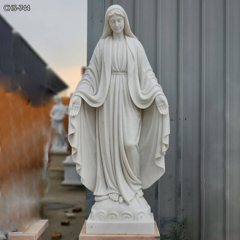 Mary statue (1)