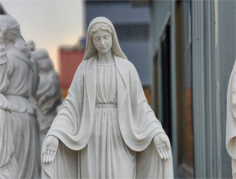 Mary statue (4)